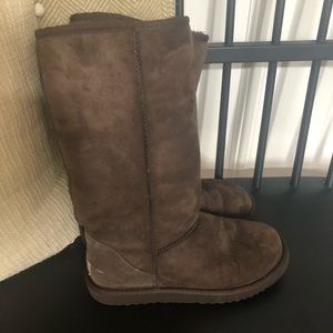 Classic Tall UGGs Women’s Size 8